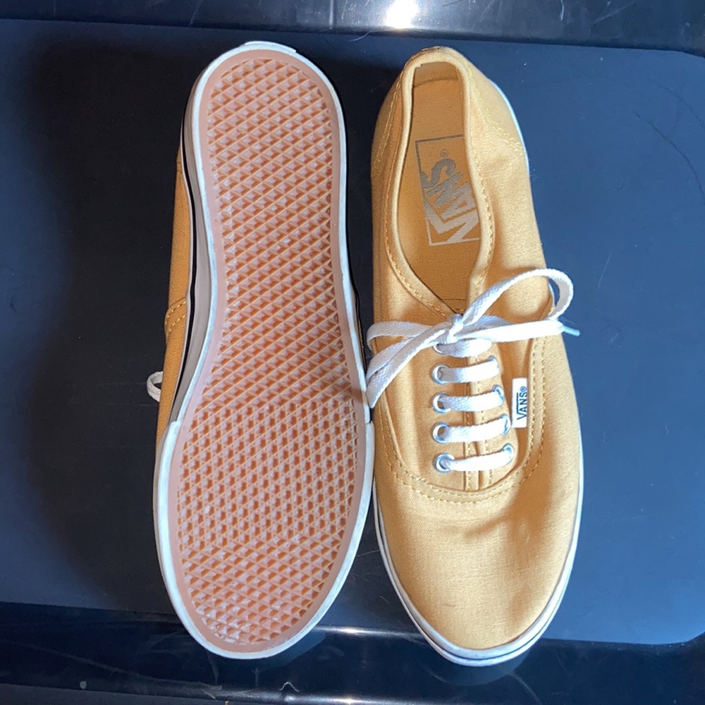 Mustard yellow/gold  Vans - Picture 2 of 3